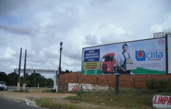 Placa 42: Rodovia BR-101, trevo de Alagoinhas/Araçás (entrada da cidade) 1